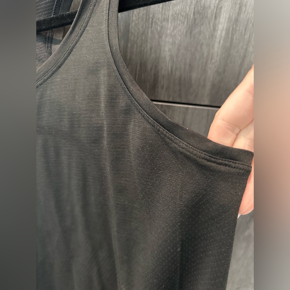 Lululemon Swiftly Tech Racerback- Size 8 - image 5